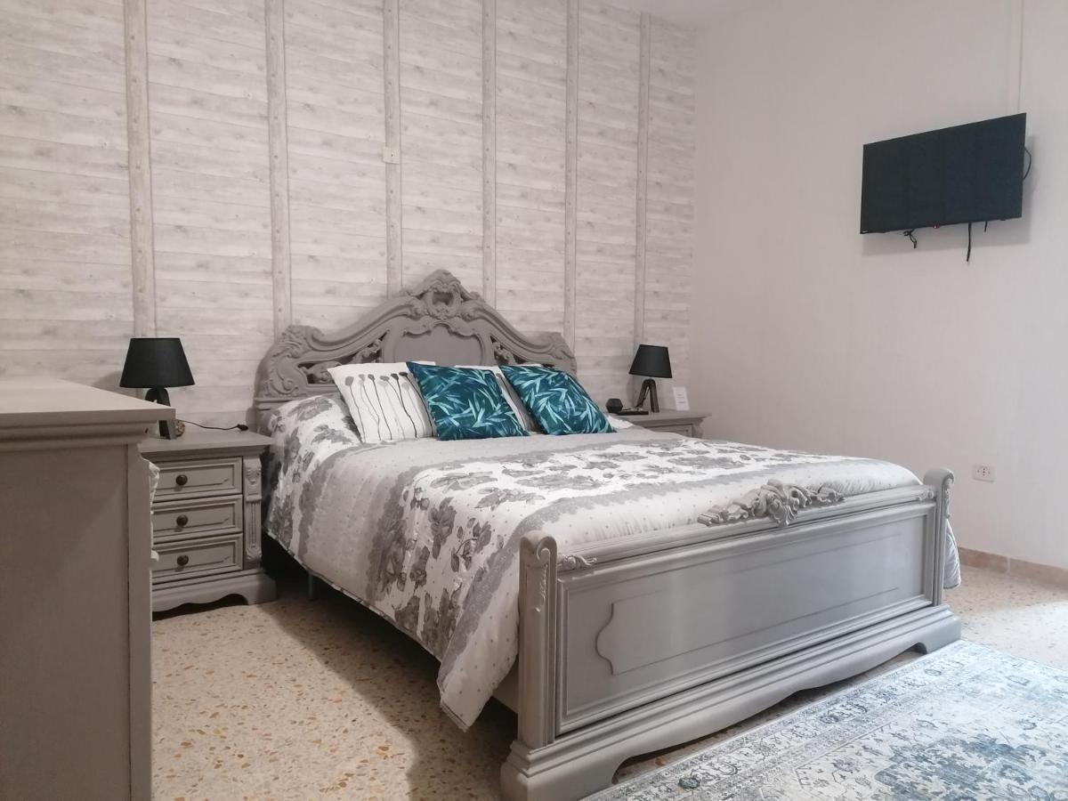 Casa Rosa Abruzzo Bed & Breakfast Musellaro Екстериор снимка